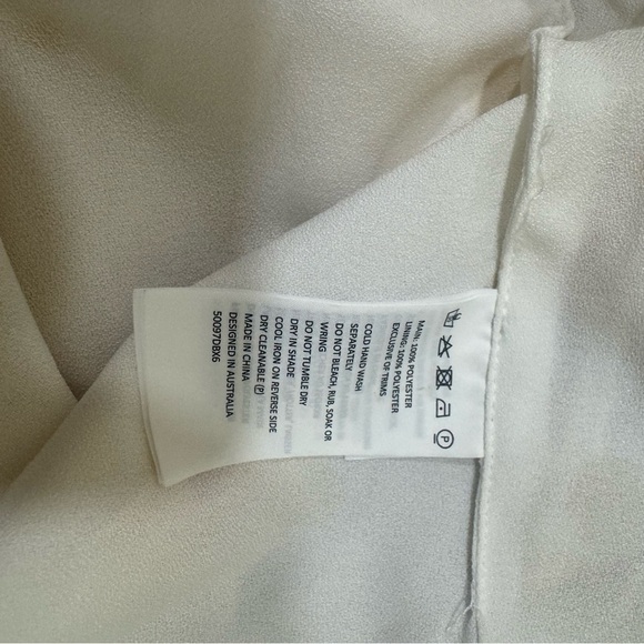 NWT Bardot Revolve Daisy Short Sleeve Mini Dress Size Medium White Yellow - Picture 8 of 8